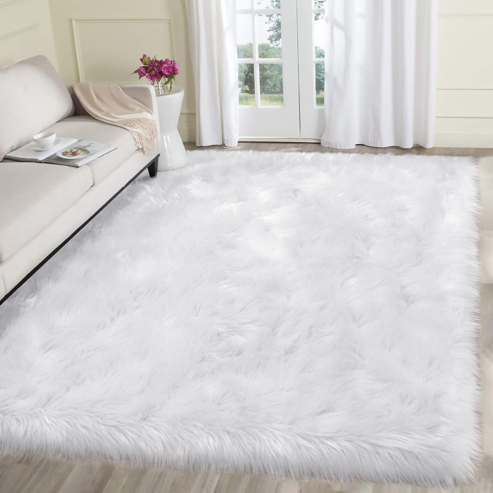 SERISSA Soft Fluffy Area Rug, Grey Faux Sheepskin Fur Rug, Shaggy Rug for Bedroom Floor Fuzzy Carpet for Living Room 4x6 Feet