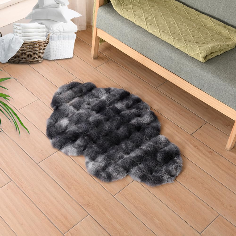 Ultra Soft Indoor Modern Small Area Rugs, Fluffy Cloud Shape Carpets Faux Fur Rabbit Hair Rug, Plush Fur Foot Mats Rugs Home Decor Rugs for Bedroom Living Kids Room (Light Grey Tie-dye,3.9 x 5.9Ft)
