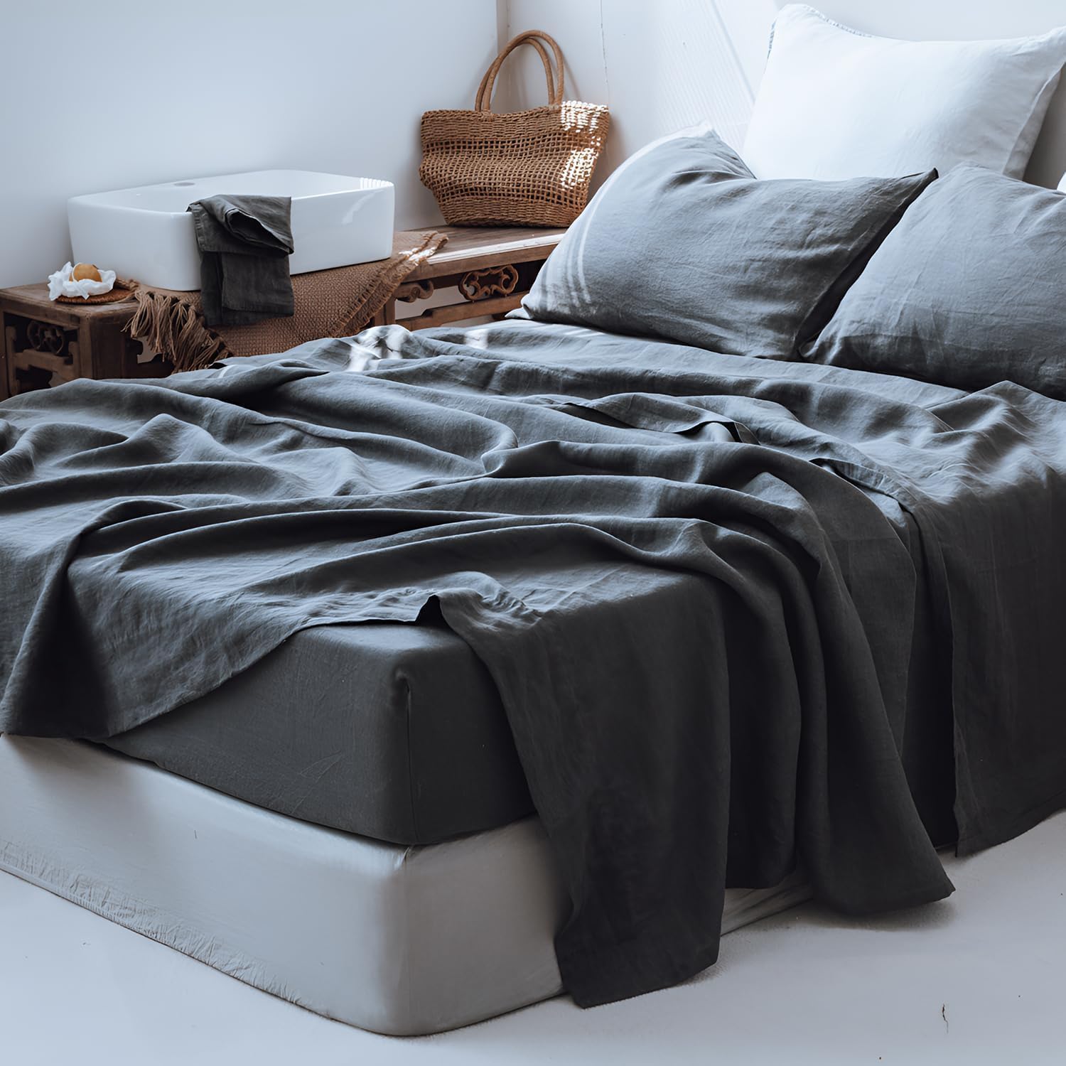 Simple&Opulence 100% Linen Sheets Queen Size Set, 4 Pcs Natural French Linen Bed Sheets, Breathable Soft Durable Bedding Set for All Season (Classic Blue, Queen)
