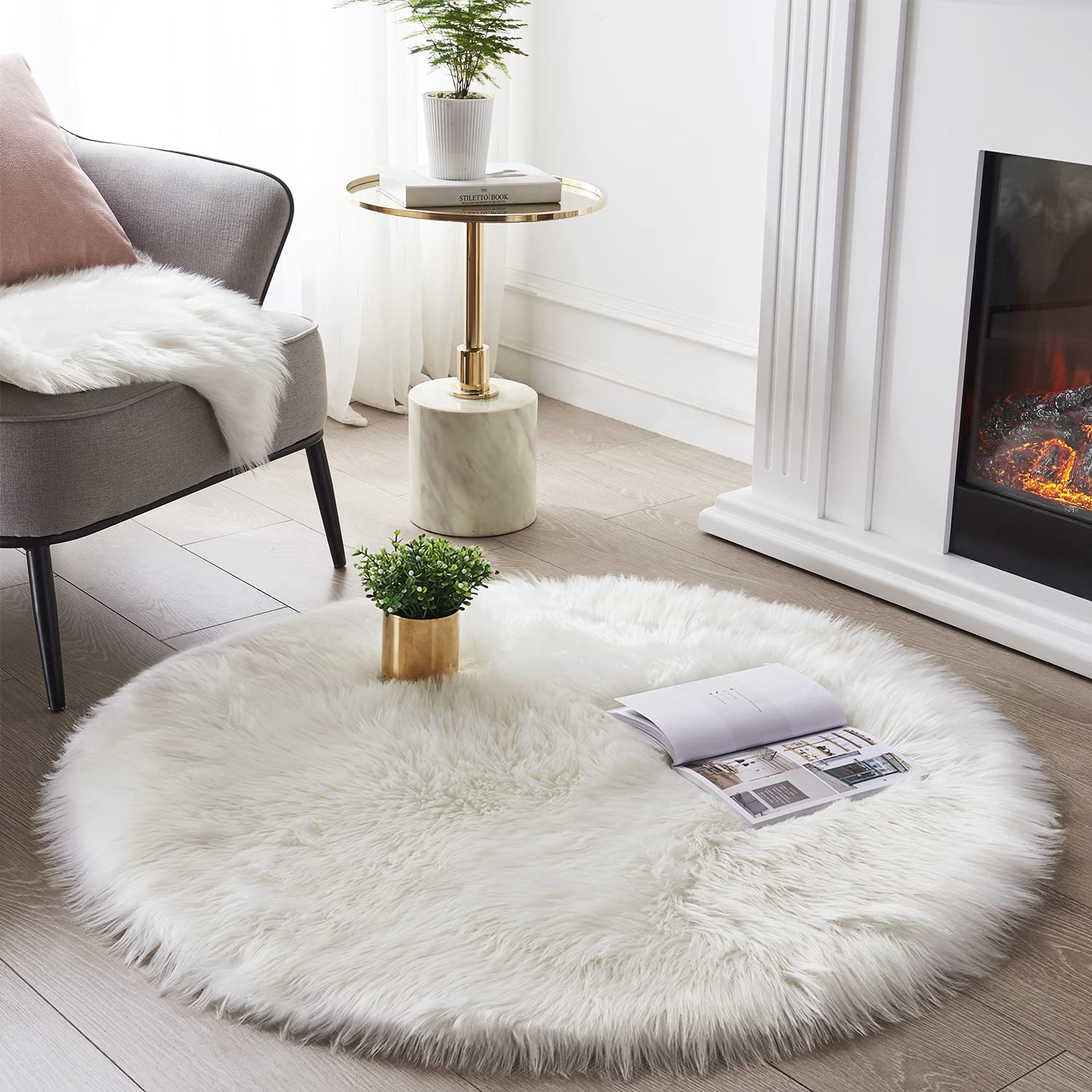 SERISSA Soft Fluffy Area Rug, Grey Faux Sheepskin Fur Rug, Shaggy Rug for Bedroom Floor Fuzzy Carpet for Living Room 4x6 Feet