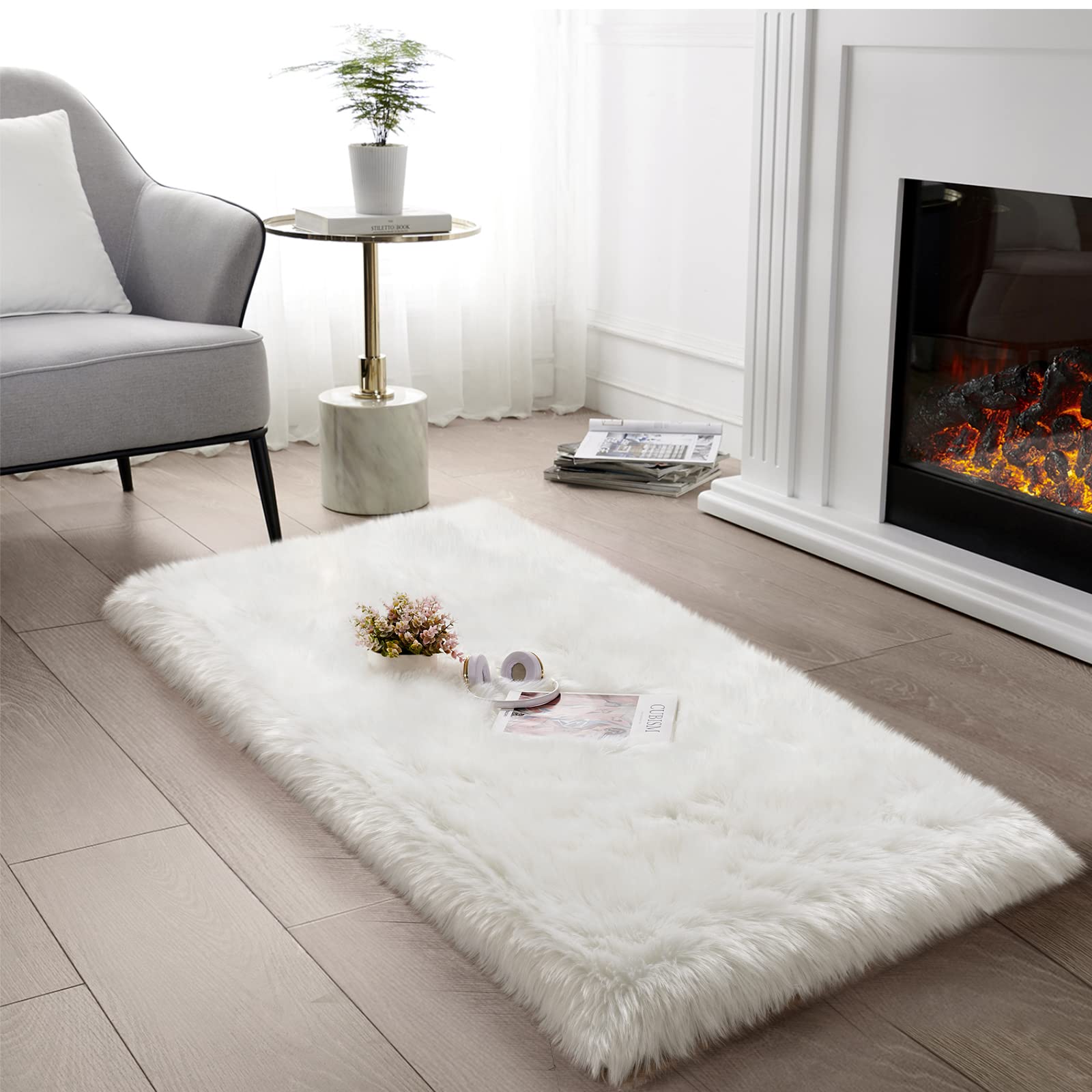 SERISSA Soft Fluffy Area Rug, Grey Faux Sheepskin Fur Rug, Shaggy Rug for Bedroom Floor Fuzzy Carpet for Living Room 4x6 Feet