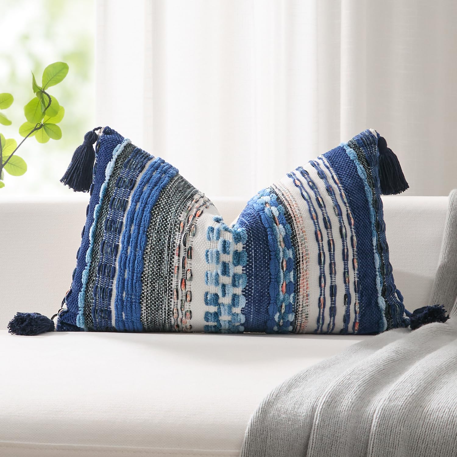 Kevin Textile 20x20 Inch Throw Pillow Cover 1 Pack Boho Decorative Soft Chenille Thread Woven Tufted Textured Square Cushion Case Farmhouse Accent for Living Room Couch Sofa Bed, Green