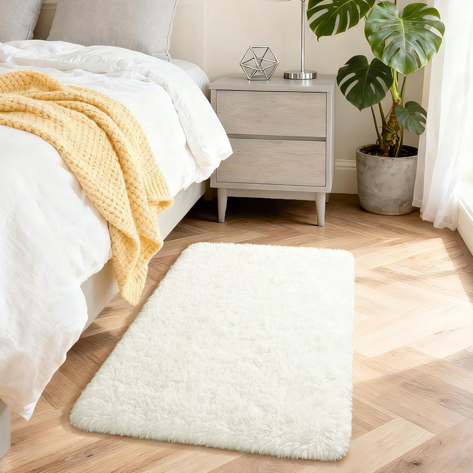 Merelax Soft Modern Indoor Shaggy Area Rug for Bedroom Livingroom Dorm Kids Room Home Decorative, Non-Slip Plush Fluffy Furry Fur Rugs Comfy Nursery Accent Floor Carpet 2x3 Feet, Black