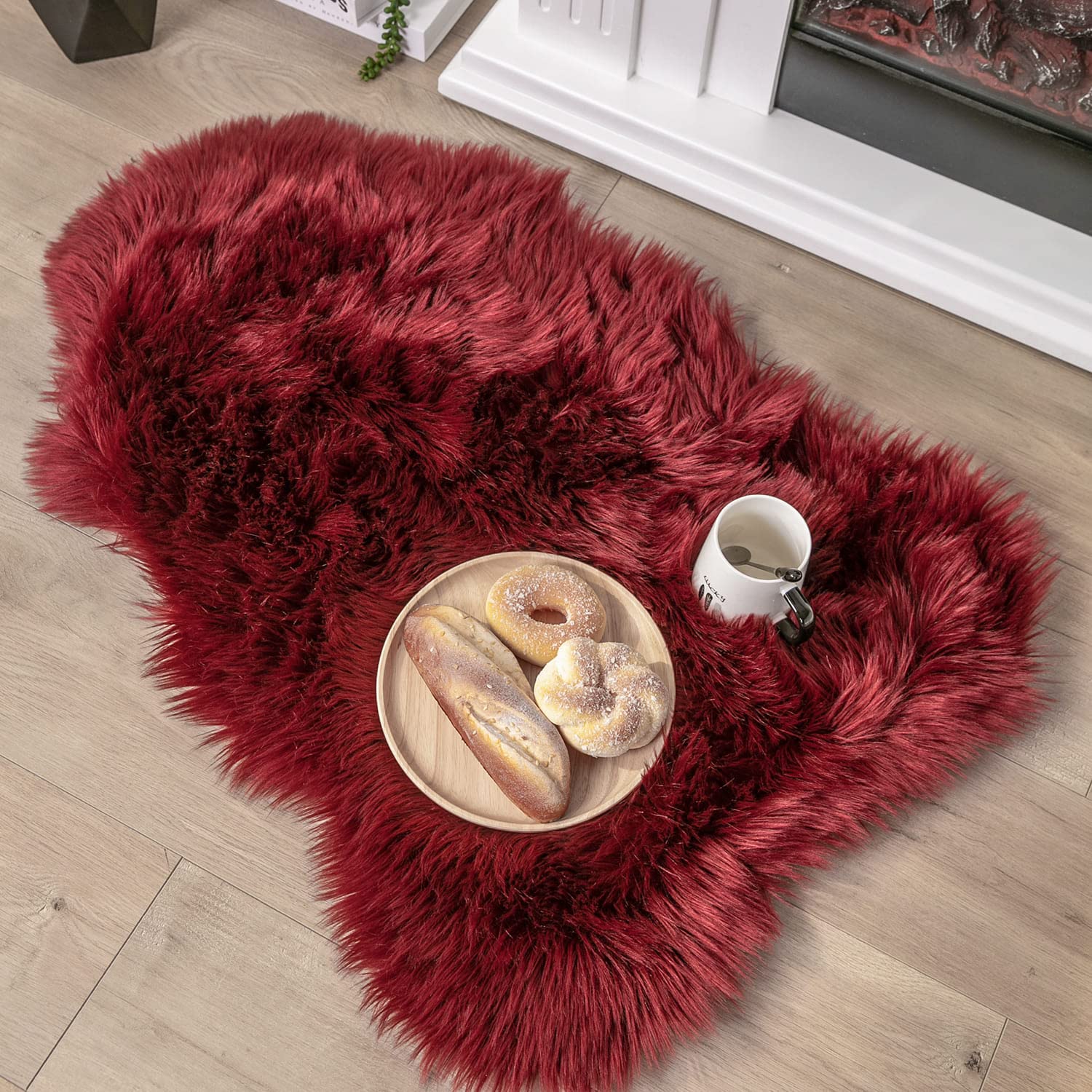 4×4ft White Fluffy Faux Fur Rug, Washable Shag Area Rug for Home Decor
