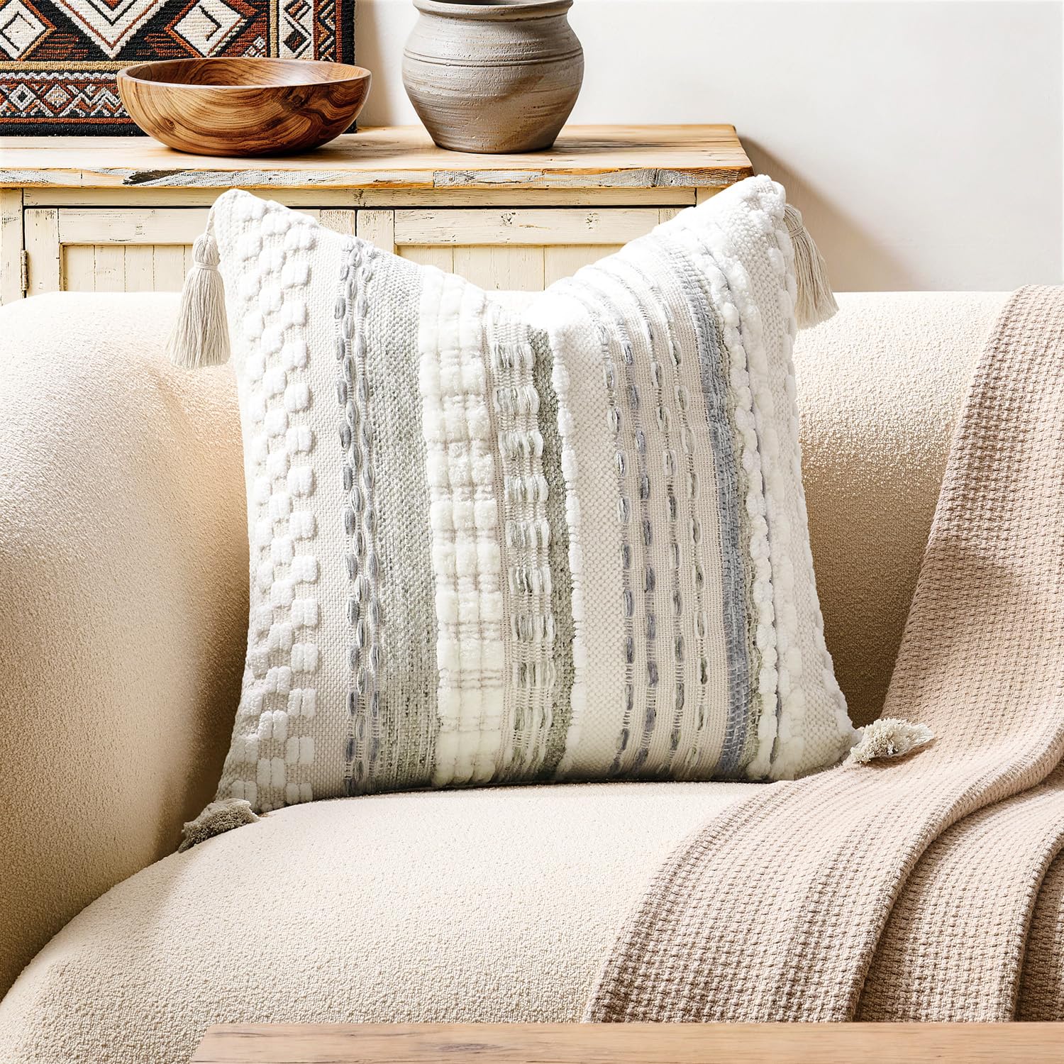 Kevin Textile 20x20 Inch Throw Pillow Cover 1 Pack Boho Decorative Soft Chenille Thread Woven Tufted Textured Square Cushion Case Farmhouse Accent for Living Room Couch Sofa Bed, Green