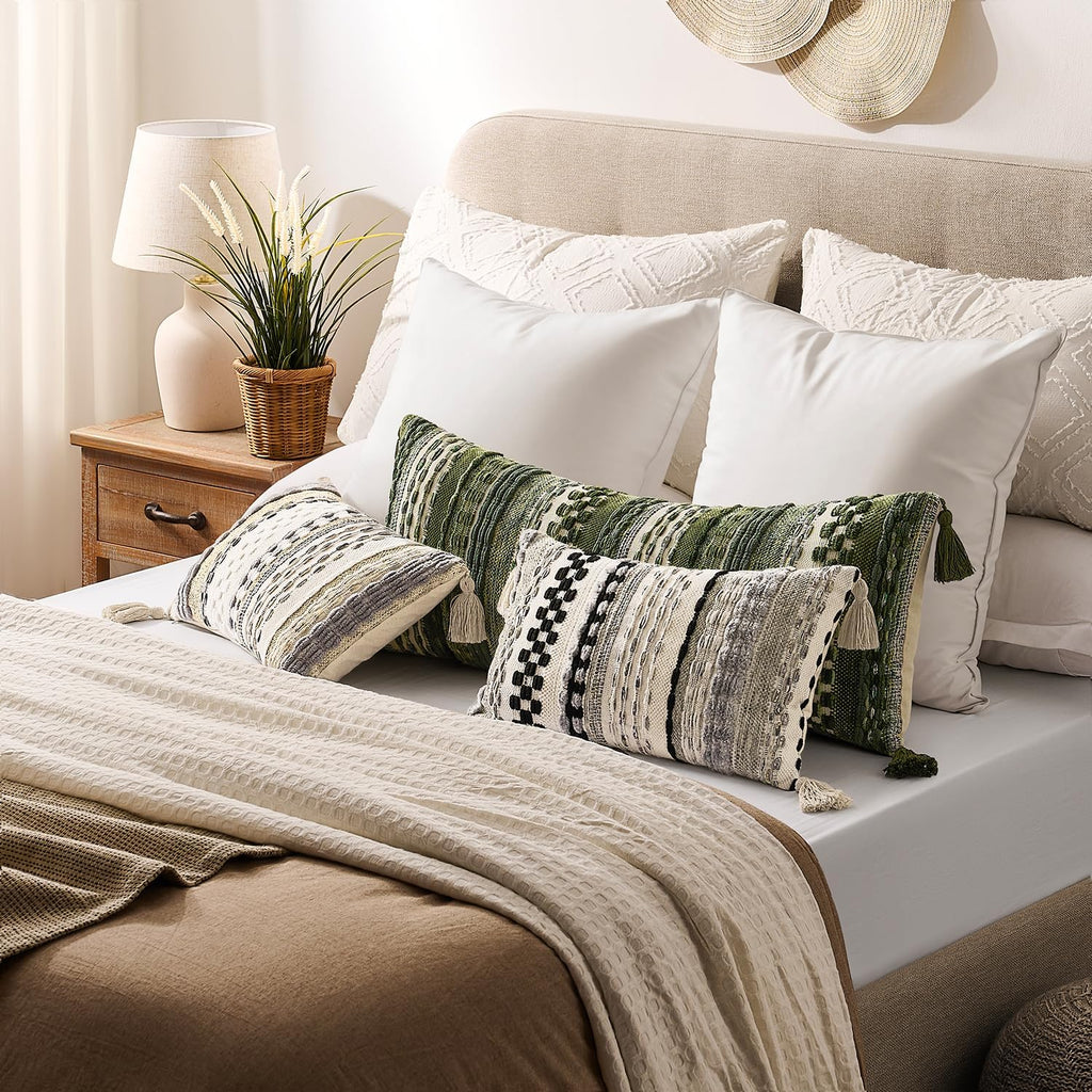 Kevin Textile 20x20 Inch Throw Pillow Cover 1 Pack Boho Decorative Soft Chenille Thread Woven Tufted Textured Square Cushion Case Farmhouse Accent for Living Room Couch Sofa Bed, Green