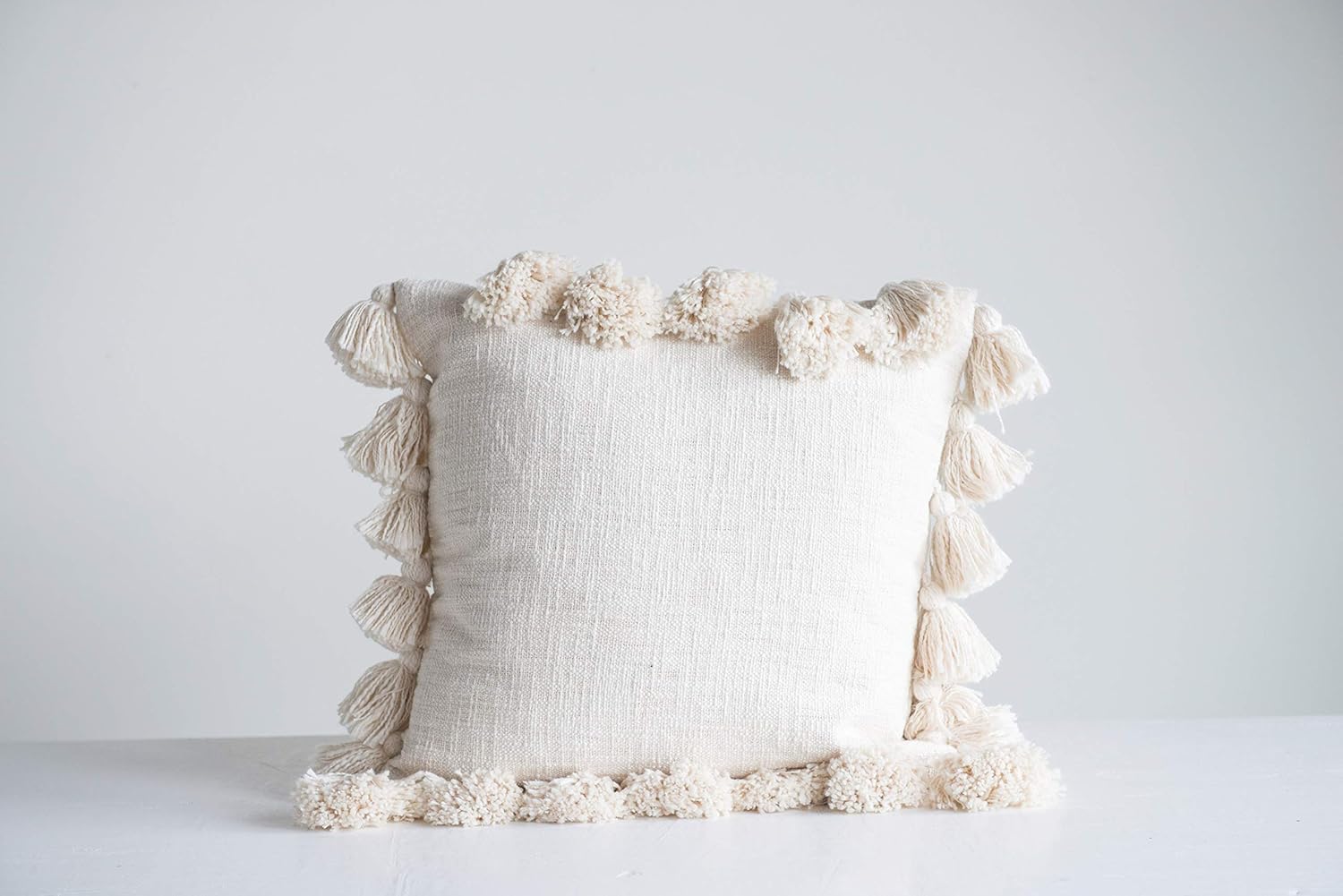 Creative Co-Op Woven Cotton Slub Pillow with Tassels, Cream