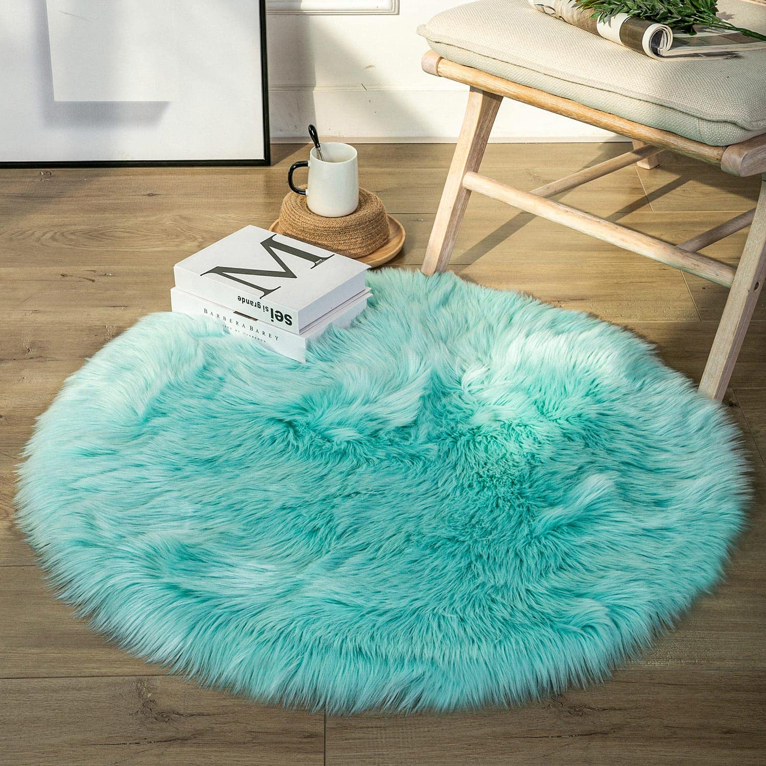 4×4ft White Fluffy Faux Fur Rug, Washable Shag Area Rug for Home Decor