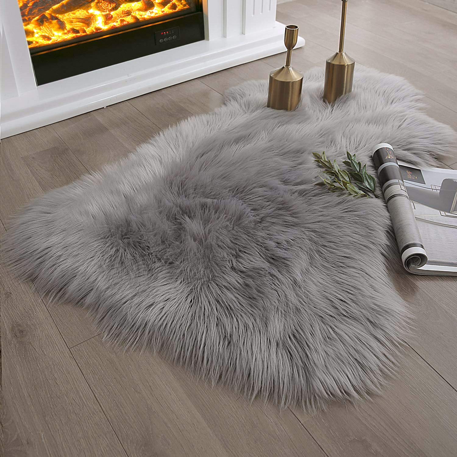 4×4ft White Fluffy Faux Fur Rug, Washable Shag Area Rug for Home Decor