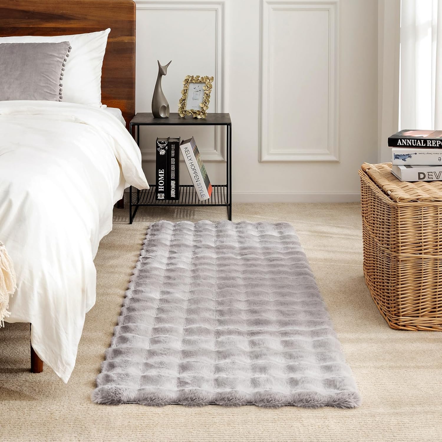 Ashler Faux Rabbit Fur Rug, Light Grey 3x5 FT Fluffy Soft Area Rugs, Rectangle Fuzzy Carpet for Living Room, Bedroom, Machine Washable Rug - 3D Bubble Mat