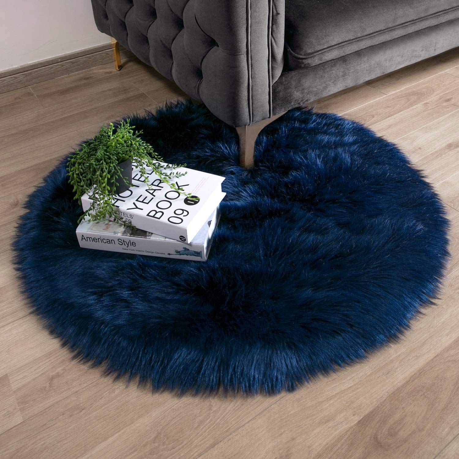 4×4ft White Fluffy Faux Fur Rug, Washable Shag Area Rug for Home Decor