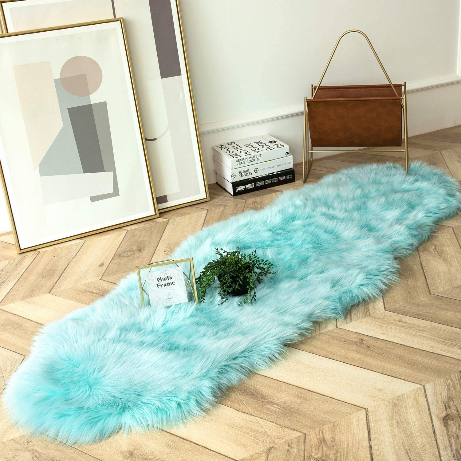 4×4ft White Fluffy Faux Fur Rug, Washable Shag Area Rug for Home Decor