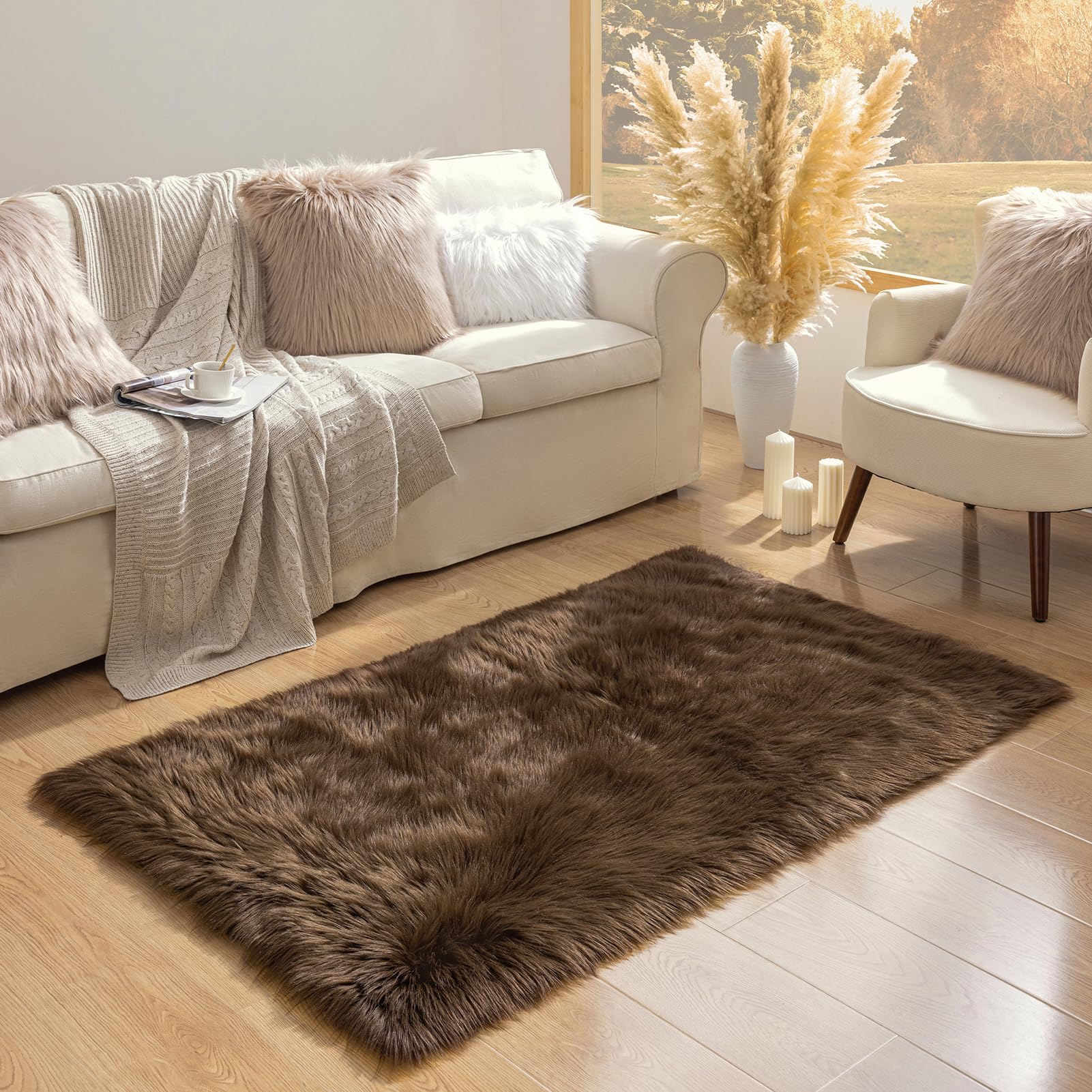 4×4ft White Fluffy Faux Fur Rug, Washable Shag Area Rug for Home Decor