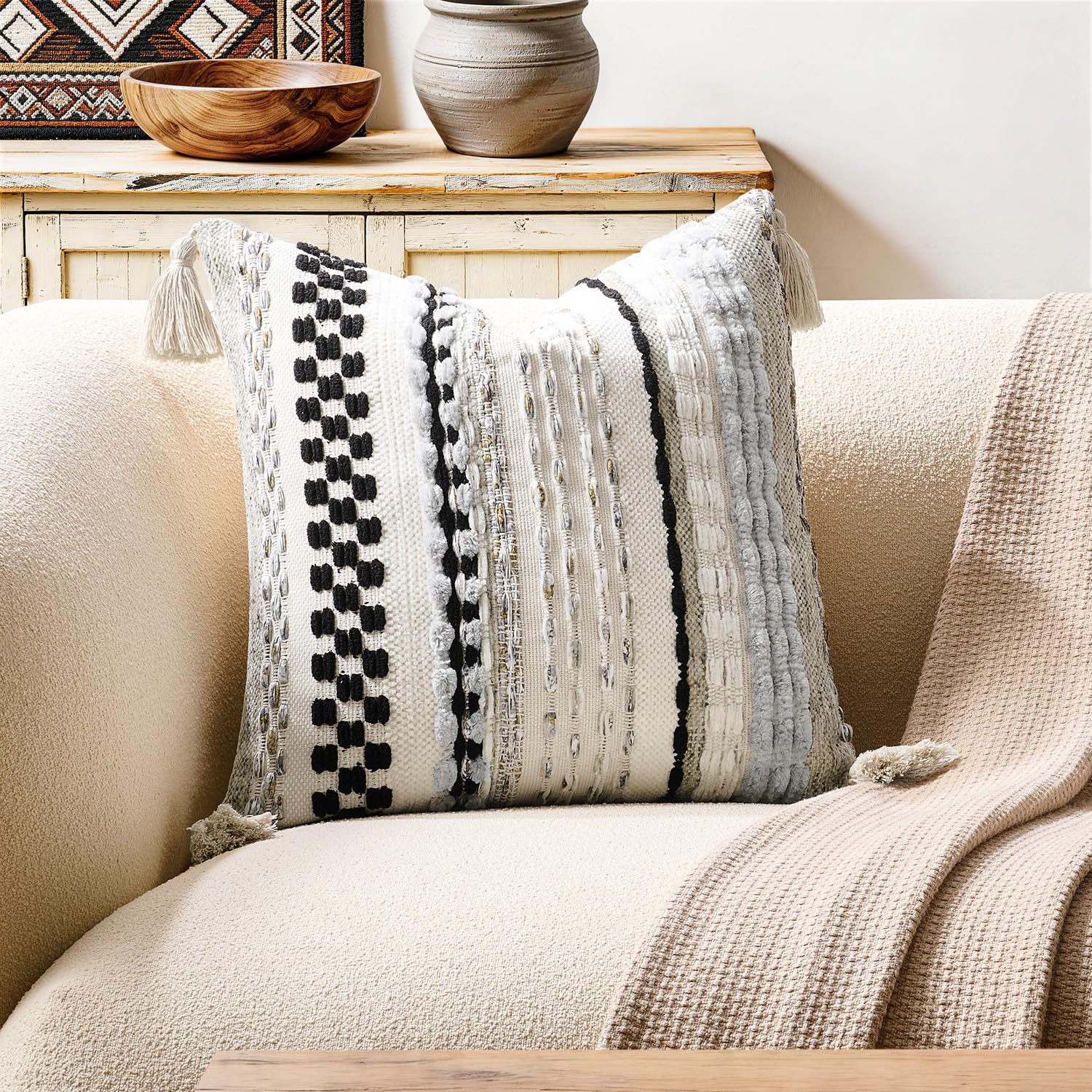 Kevin Textile 20x20 Inch Throw Pillow Cover 1 Pack Boho Decorative Soft Chenille Thread Woven Tufted Textured Square Cushion Case Farmhouse Accent for Living Room Couch Sofa Bed, Green
